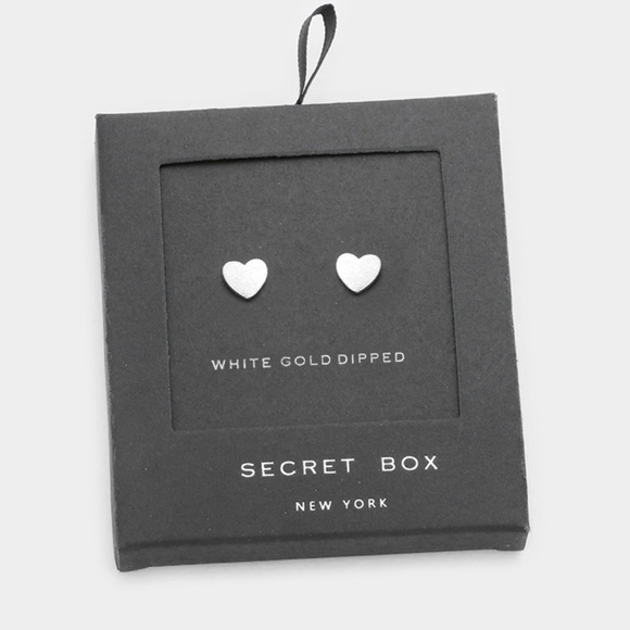Valentines White gold dipped heart stud earrings - Picture 1 of 1
